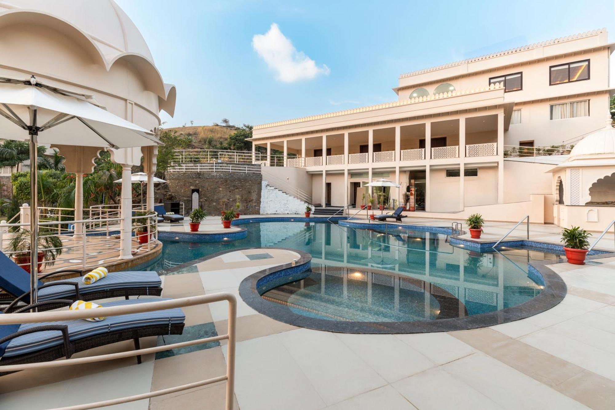 Sayaji Resorts & Spa Udaipur Bagian luar foto