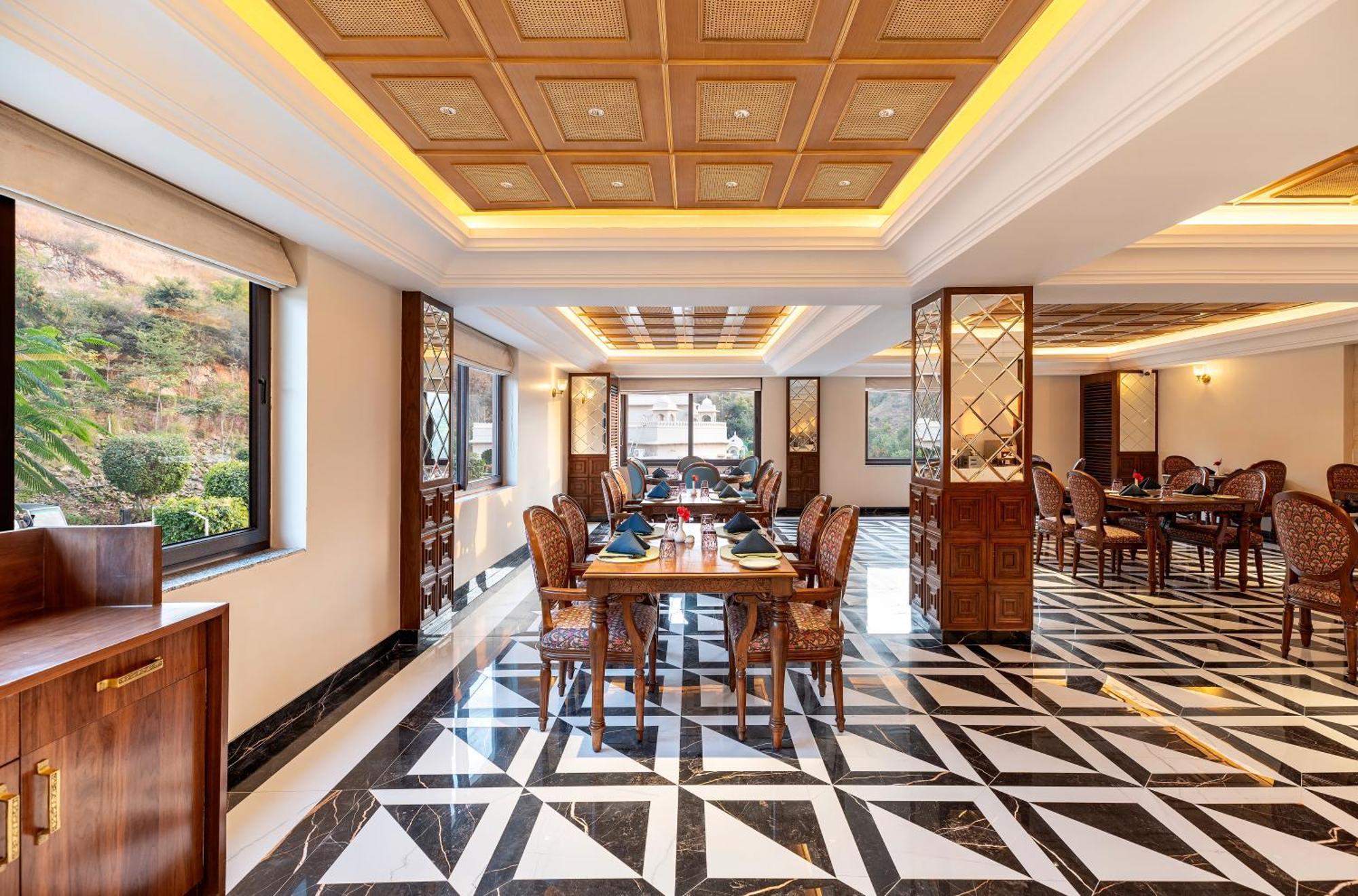 Sayaji Resorts & Spa Udaipur Bagian luar foto