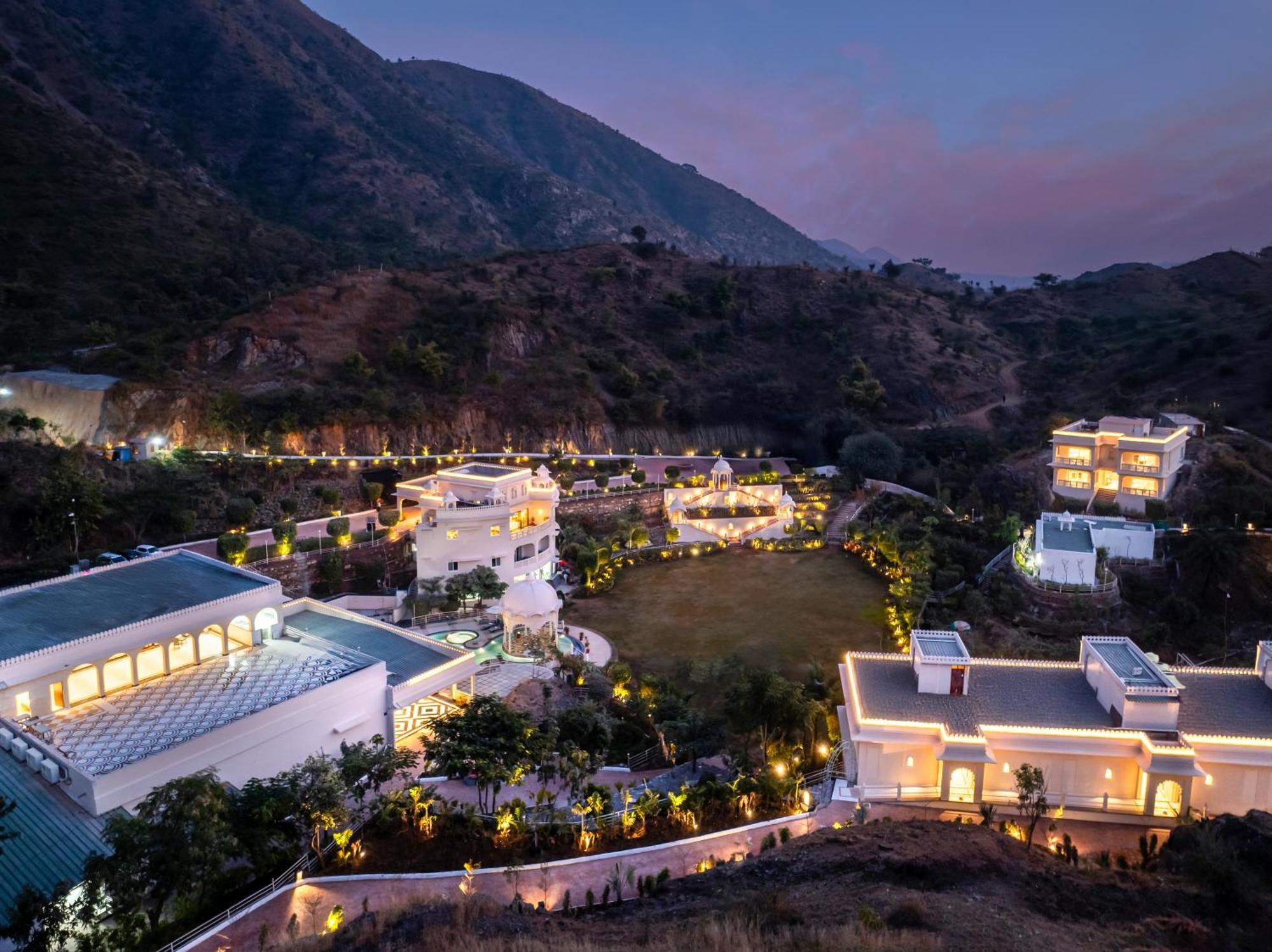 Sayaji Resorts & Spa Udaipur Bagian luar foto