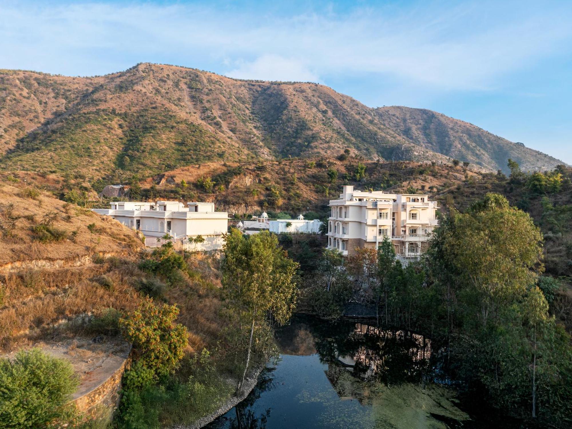 Sayaji Resorts & Spa Udaipur Bagian luar foto